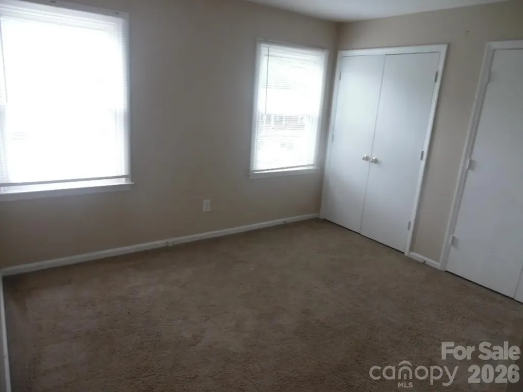 6311 Coach Hill Lane Charlotte NC 28212