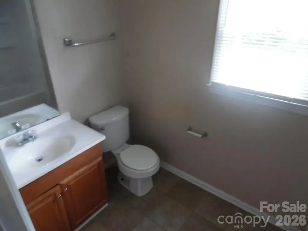 6311 Coach Hill Lane Charlotte NC 28212