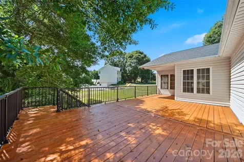 2436 29th Avenue Court NE Hickory NC 28601