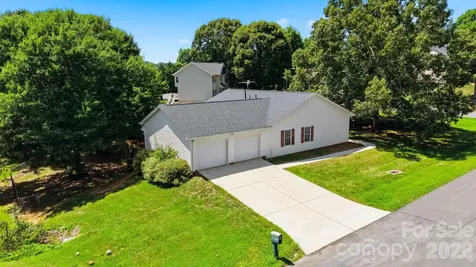 2436 29th Avenue Court NE Hickory NC 28601