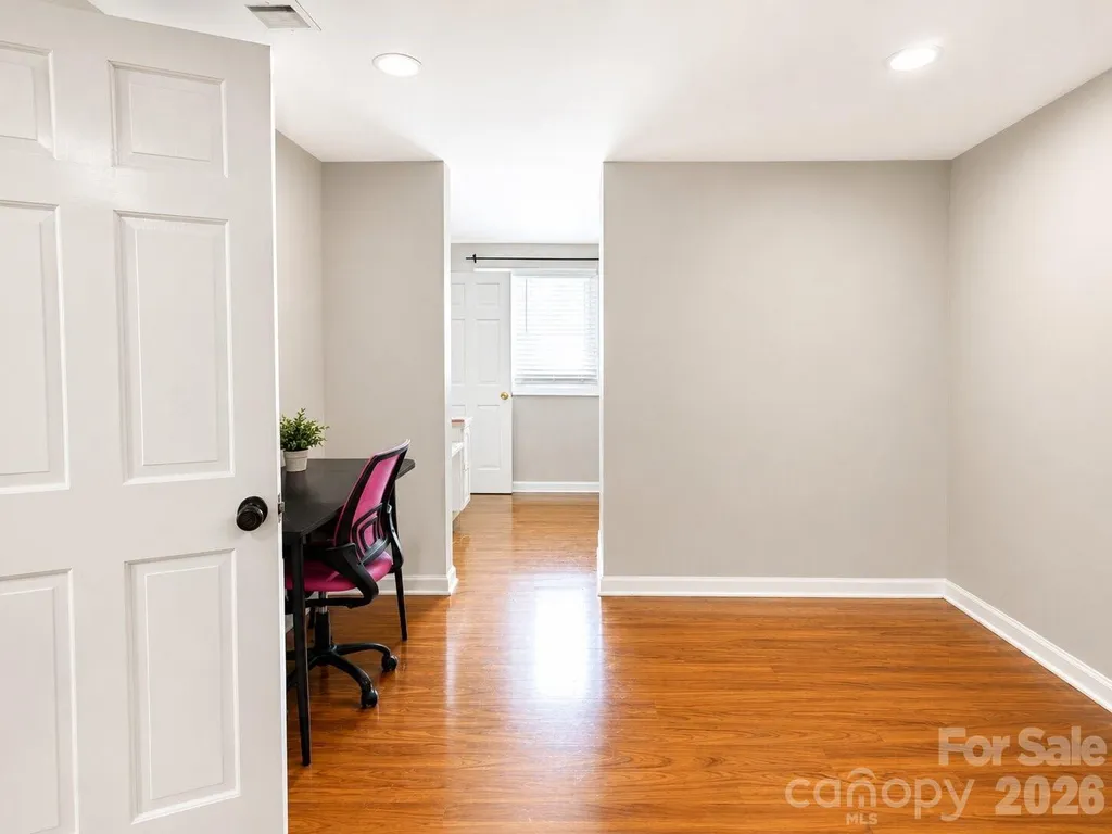 7329 Hounslow Lane Charlotte NC 28213