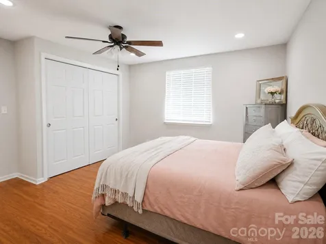7329 Hounslow Lane Charlotte NC 28213