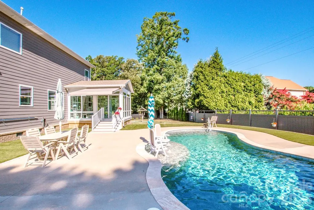 126 Bedford Lane Mooresville NC 28115