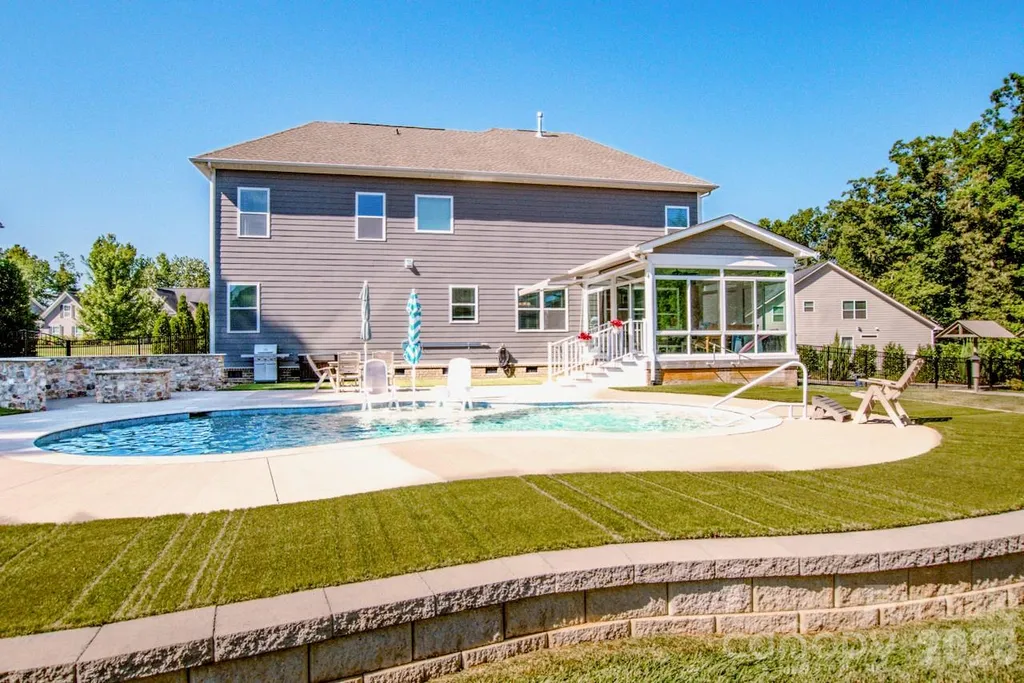 126 Bedford Lane Mooresville NC 28115