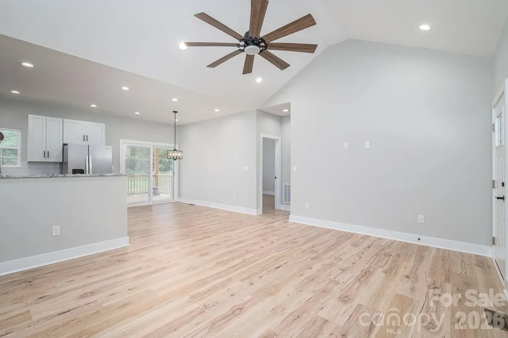2474 Shoal Road Crouse NC 28033