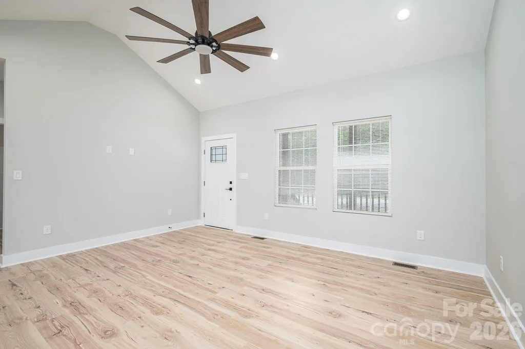 2474 Shoal Road Crouse NC 28033