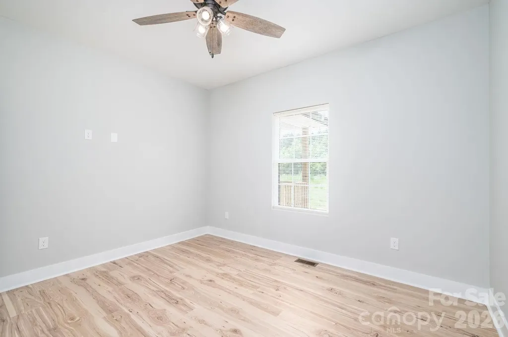 2474 Shoal Road Crouse NC 28033