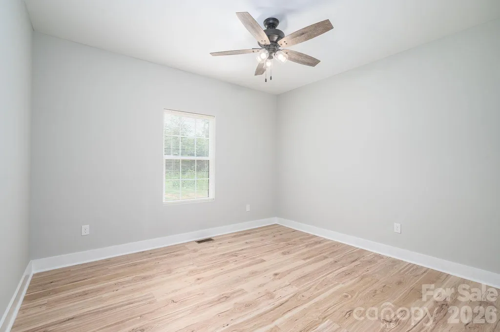 2474 Shoal Road Crouse NC 28033