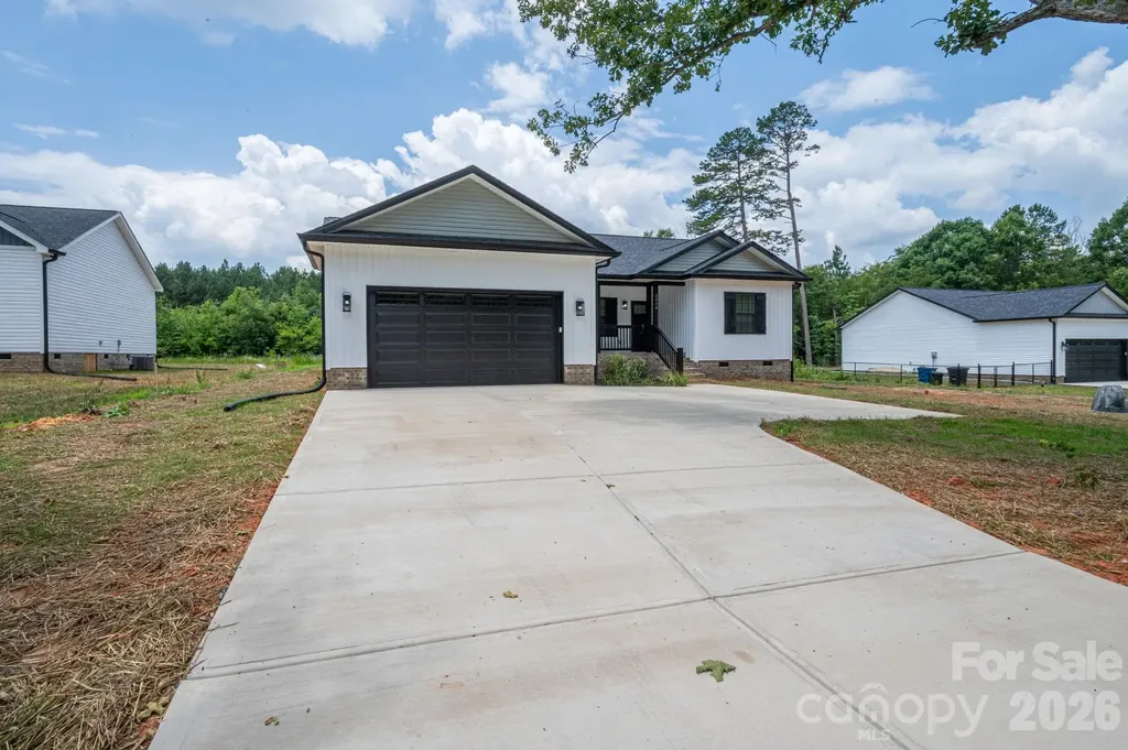 2474 Shoal Road Crouse NC 28033