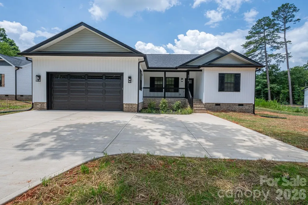 2474 Shoal Road Crouse NC 28033