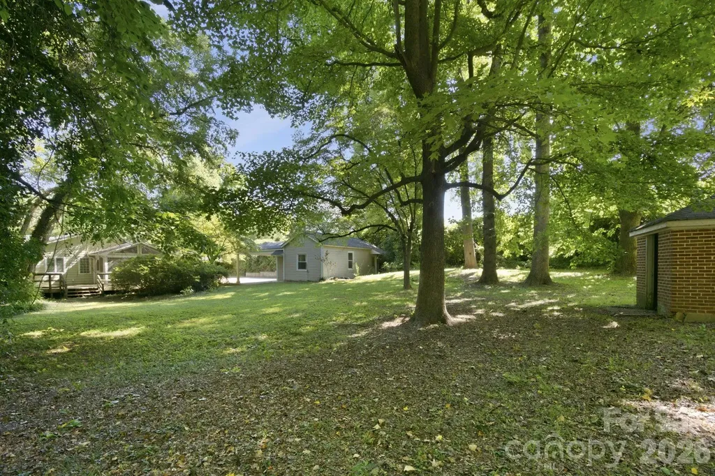 827 Jefferson Drive Charlotte NC 28270
