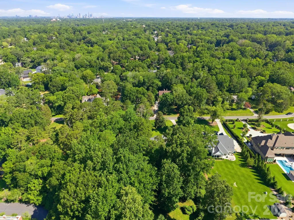 827 Jefferson Drive Charlotte NC 28270