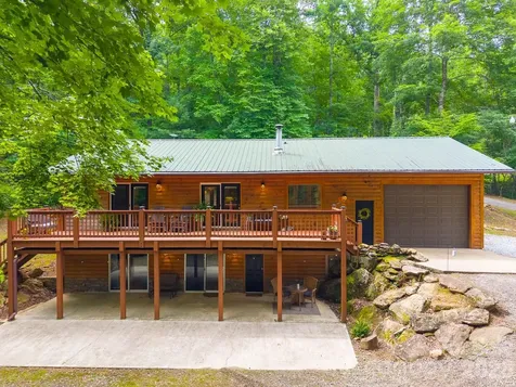231 Cedar Creek Farm Road Tuckasegee NC 28783
