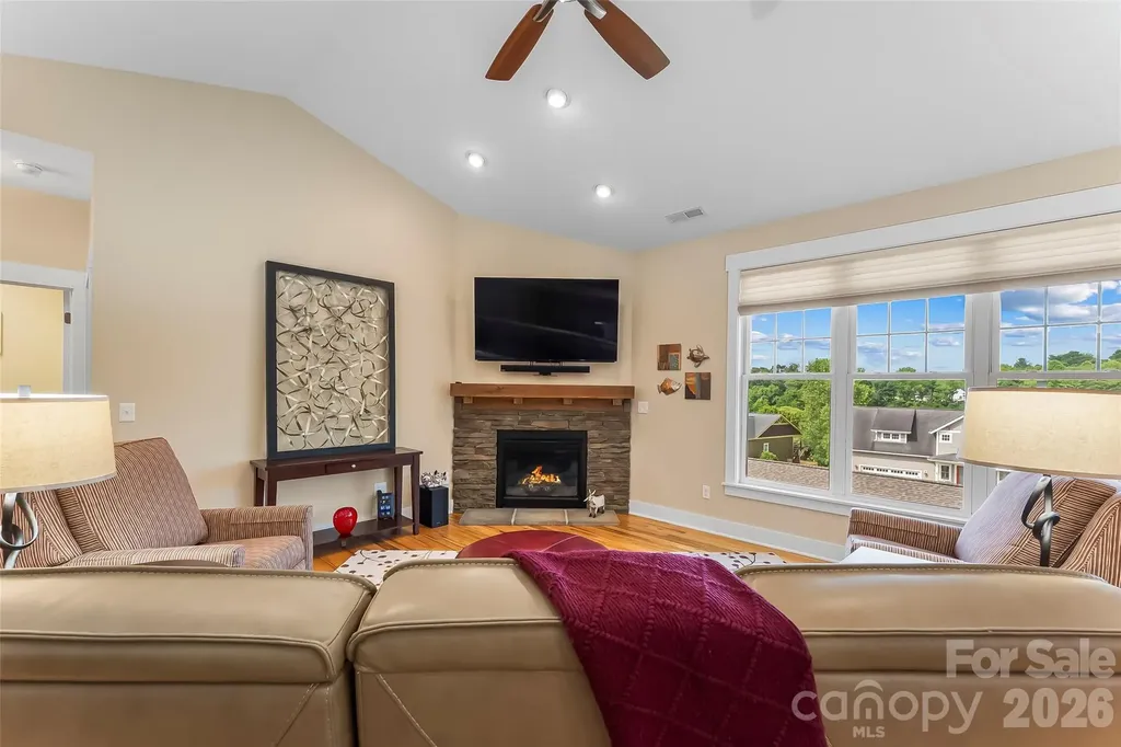 15 Craftsman View Drive Asheville NC 28804