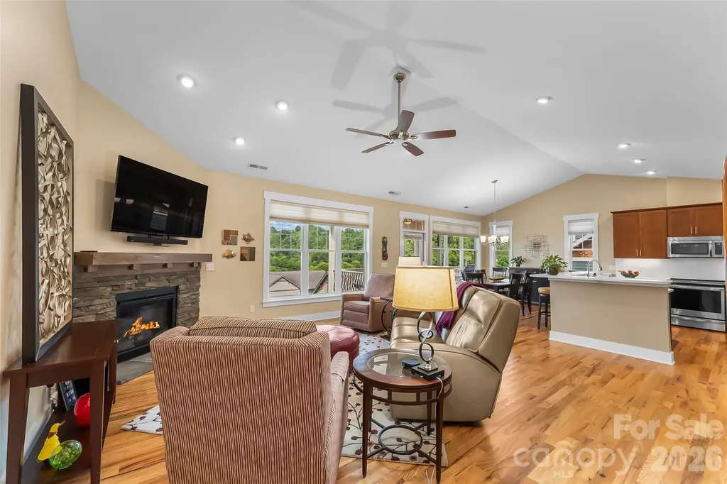 15 Craftsman View Drive Asheville NC 28804