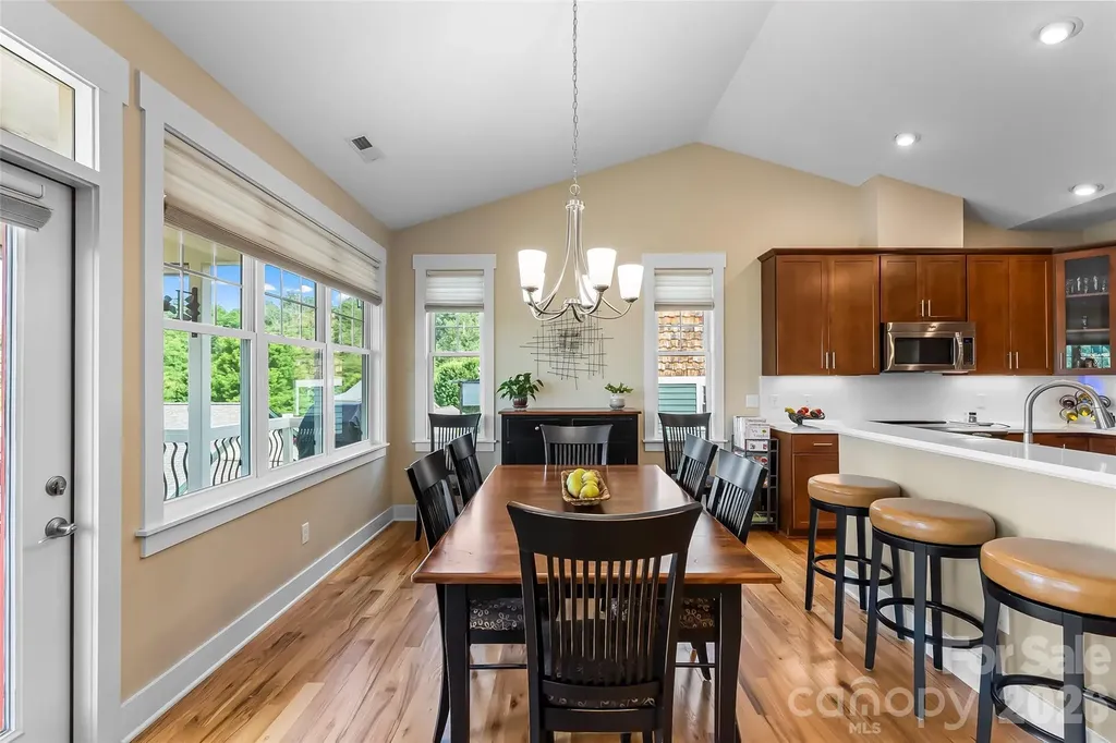 15 Craftsman View Drive Asheville NC 28804