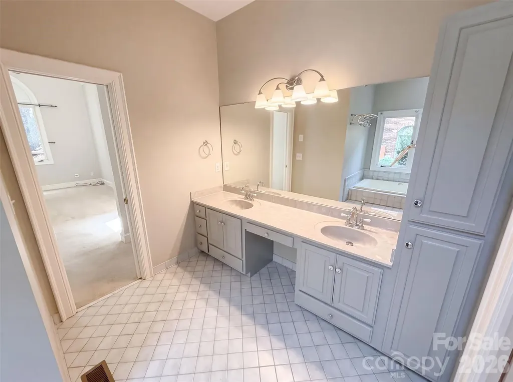 3711 Surry Ridge Court Charlotte NC 28210