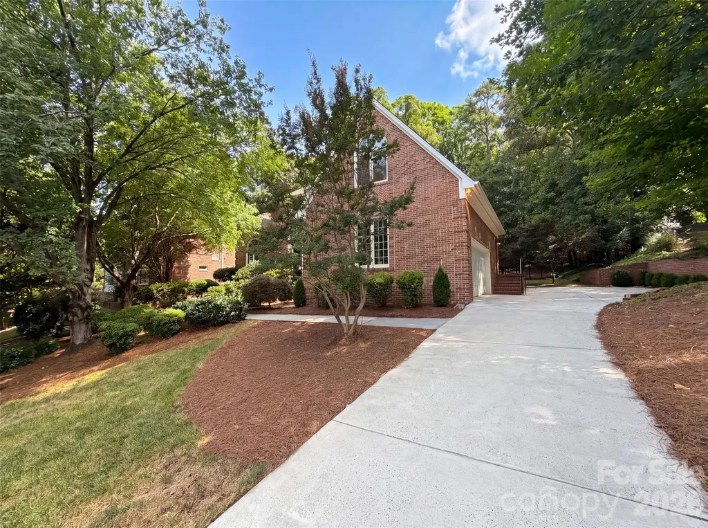 3711 Surry Ridge Court Charlotte NC 28210