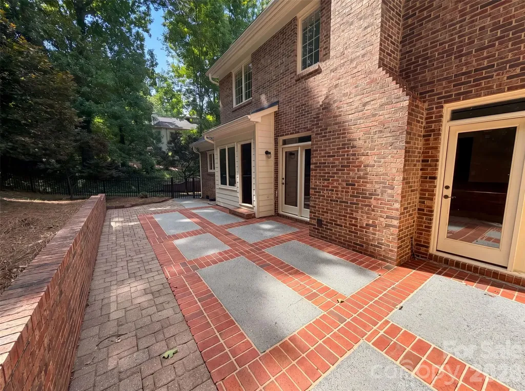 3711 Surry Ridge Court Charlotte NC 28210