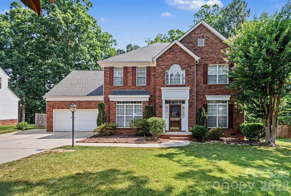 1421 Moonstone Drive Matthews NC 28105