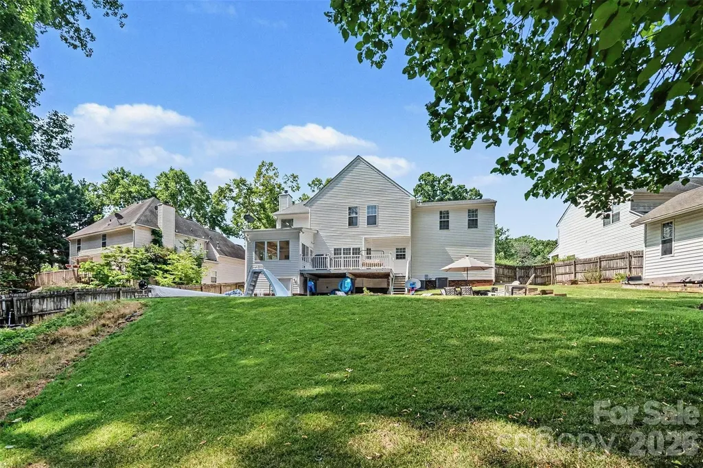 1421 Moonstone Drive Matthews NC 28105