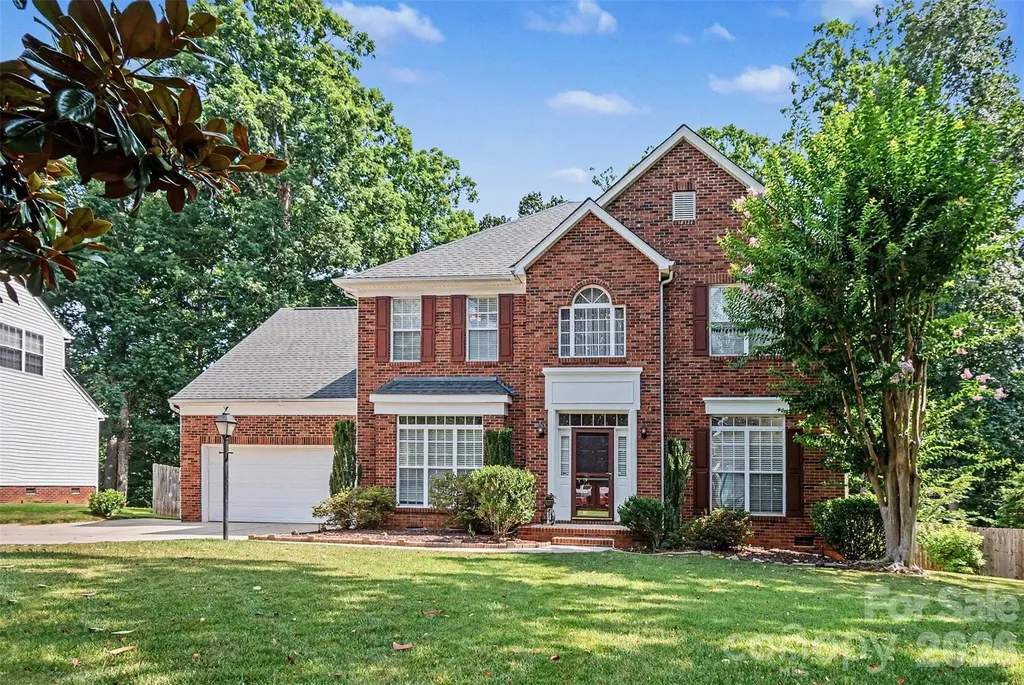 1421 Moonstone Drive Matthews NC 28105