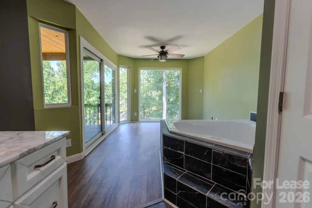 256 Greenbay Road Mooresville NC 28117