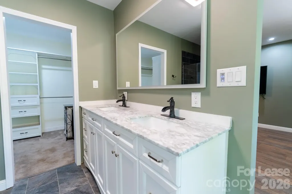 256 Greenbay Road Mooresville NC 28117