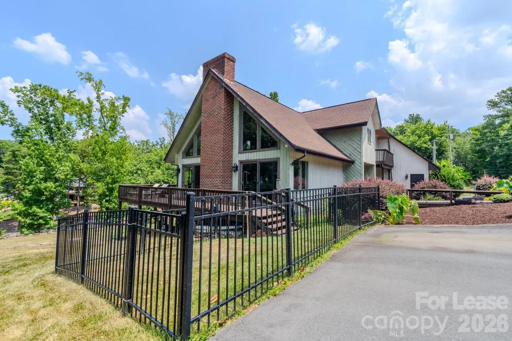 256 Greenbay Road Mooresville NC 28117