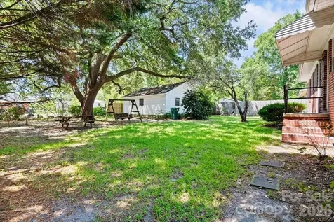 63 Lynn Avenue Cheraw SC 29520