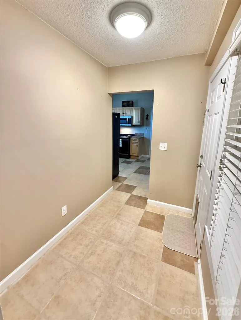 302 S College Avenue Newton NC 28658