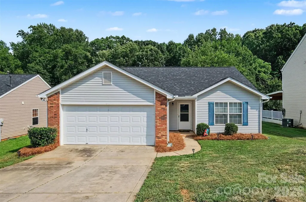 1505 Clooney Lane Charlotte NC 28262