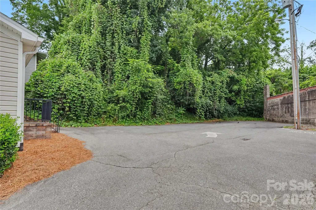 320 E Main Street Albemarle NC 28001