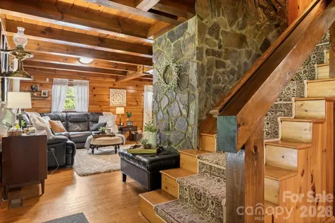 61 Honeycutt Lane Nebo NC 28761