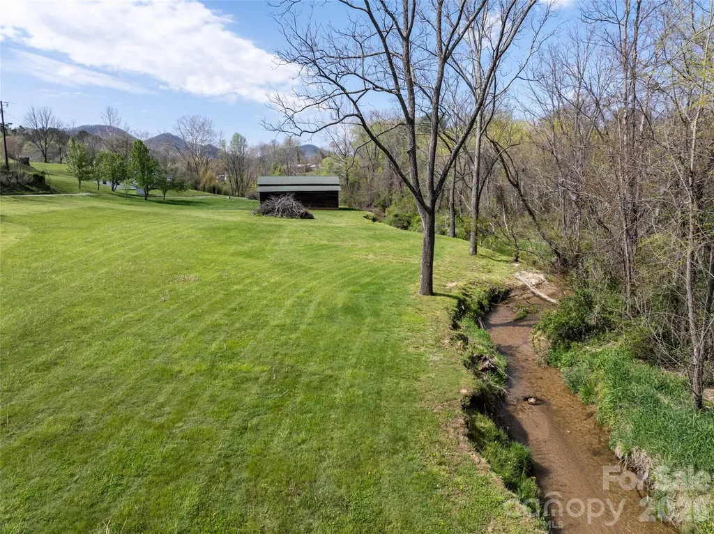 00 Blue Trail Asheville NC 28806