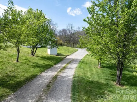 00 Blue Trail Asheville NC 28806