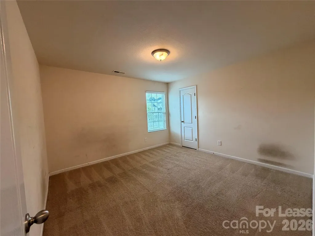 6562 Paw Village Road Charlotte NC 28214