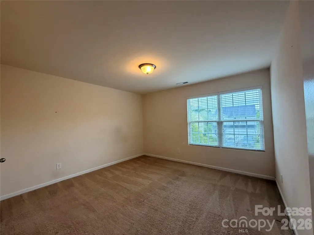 6562 Paw Village Road Charlotte NC 28214