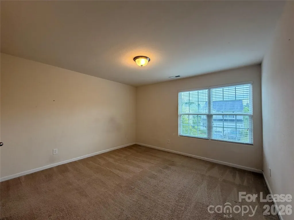 6562 Paw Village Road Charlotte NC 28214