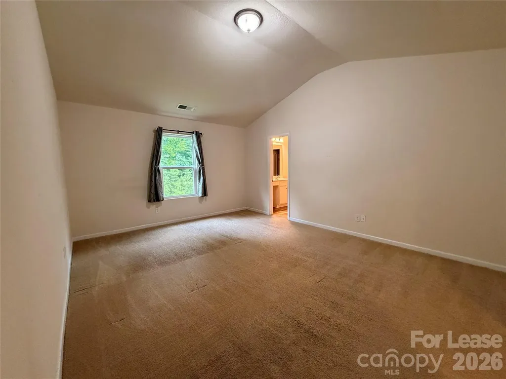 6562 Paw Village Road Charlotte NC 28214