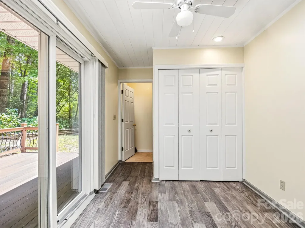 206 Camellia Way Laurel Park NC 28739