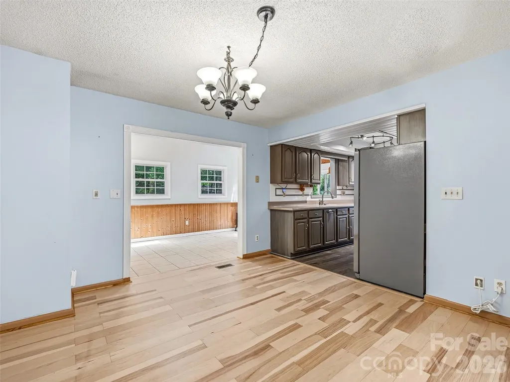 206 Camellia Way Laurel Park NC 28739