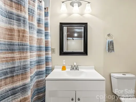 206 Camellia Way Laurel Park NC 28739