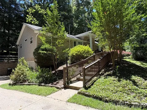 206 Camellia Way Laurel Park NC 28739