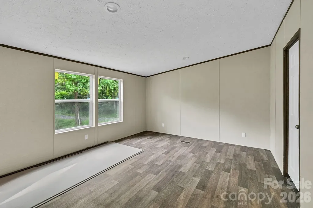 49 Spivey Mountain Road Asheville NC 28806