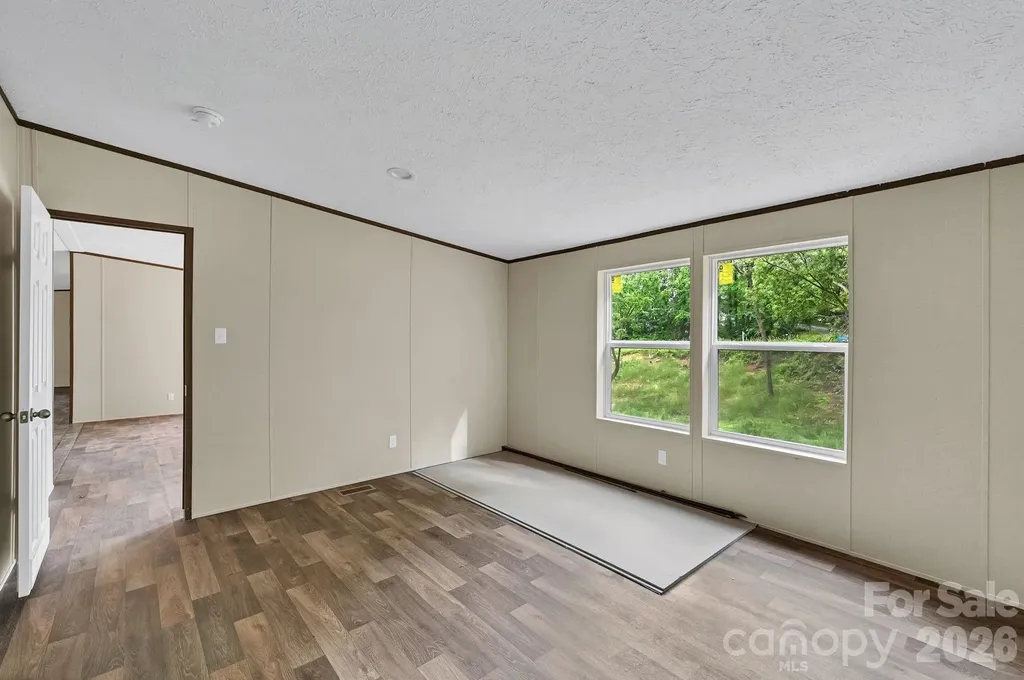 49 Spivey Mountain Road Asheville NC 28806