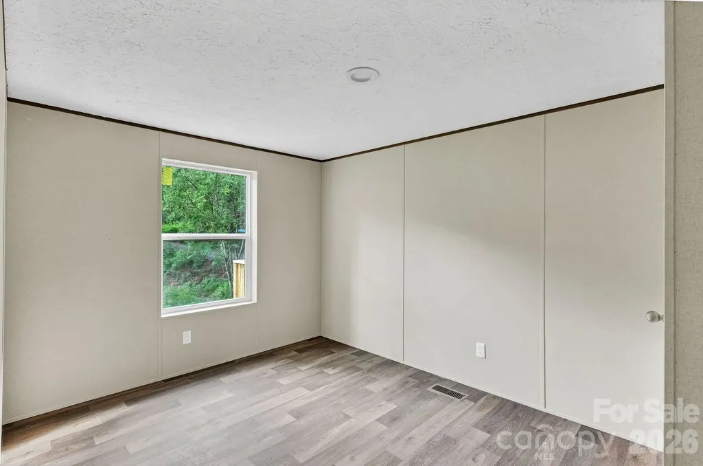 49 Spivey Mountain Road Asheville NC 28806