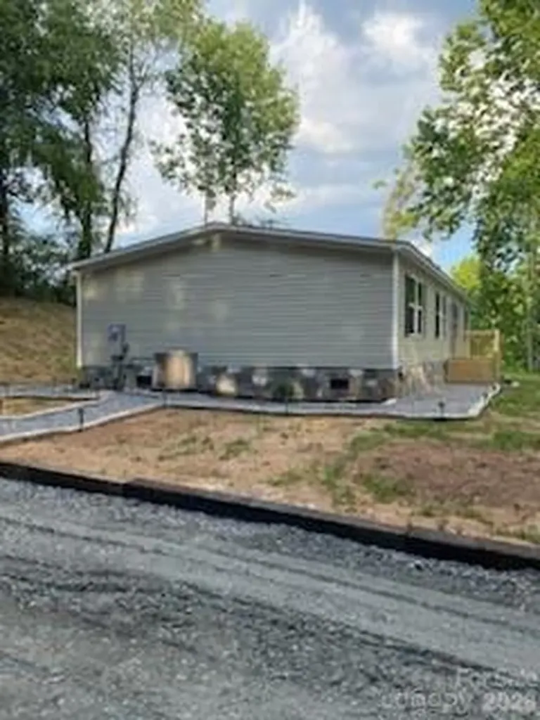 49 Spivey Mountain Road Asheville NC 28806