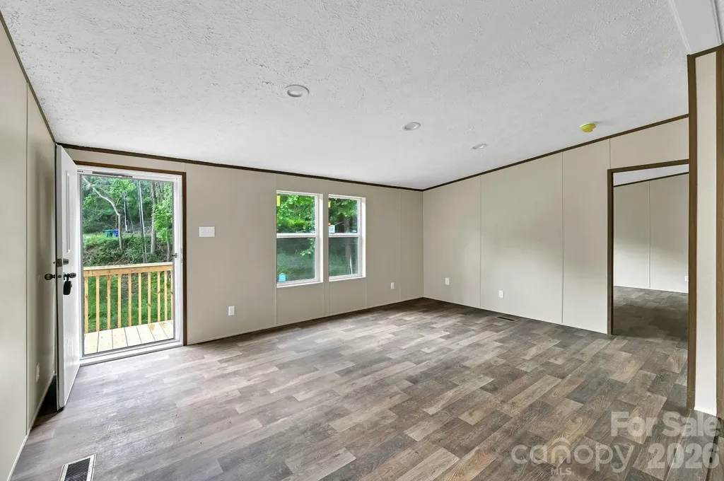 49 Spivey Mountain Road Asheville NC 28806