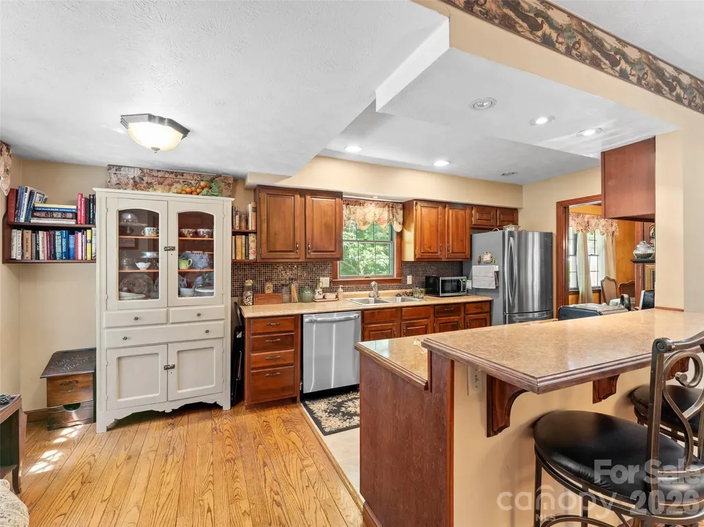 3 Westbridge Drive Hendersonville NC 28739